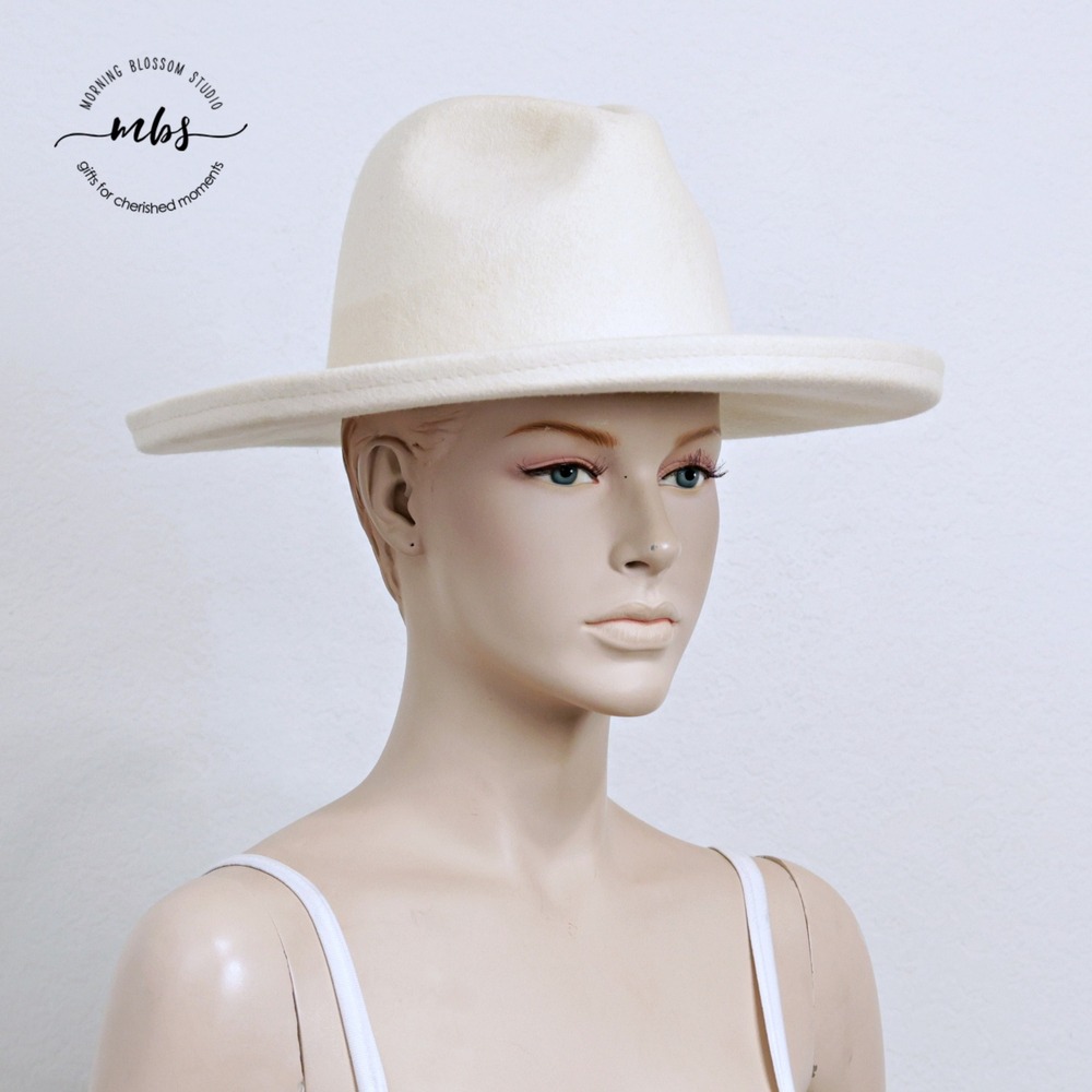Gigi Pip 100% Australian Wool Western Hat Beige Women 57